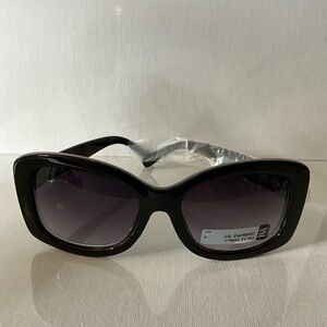 Elegant Black Sunglasses